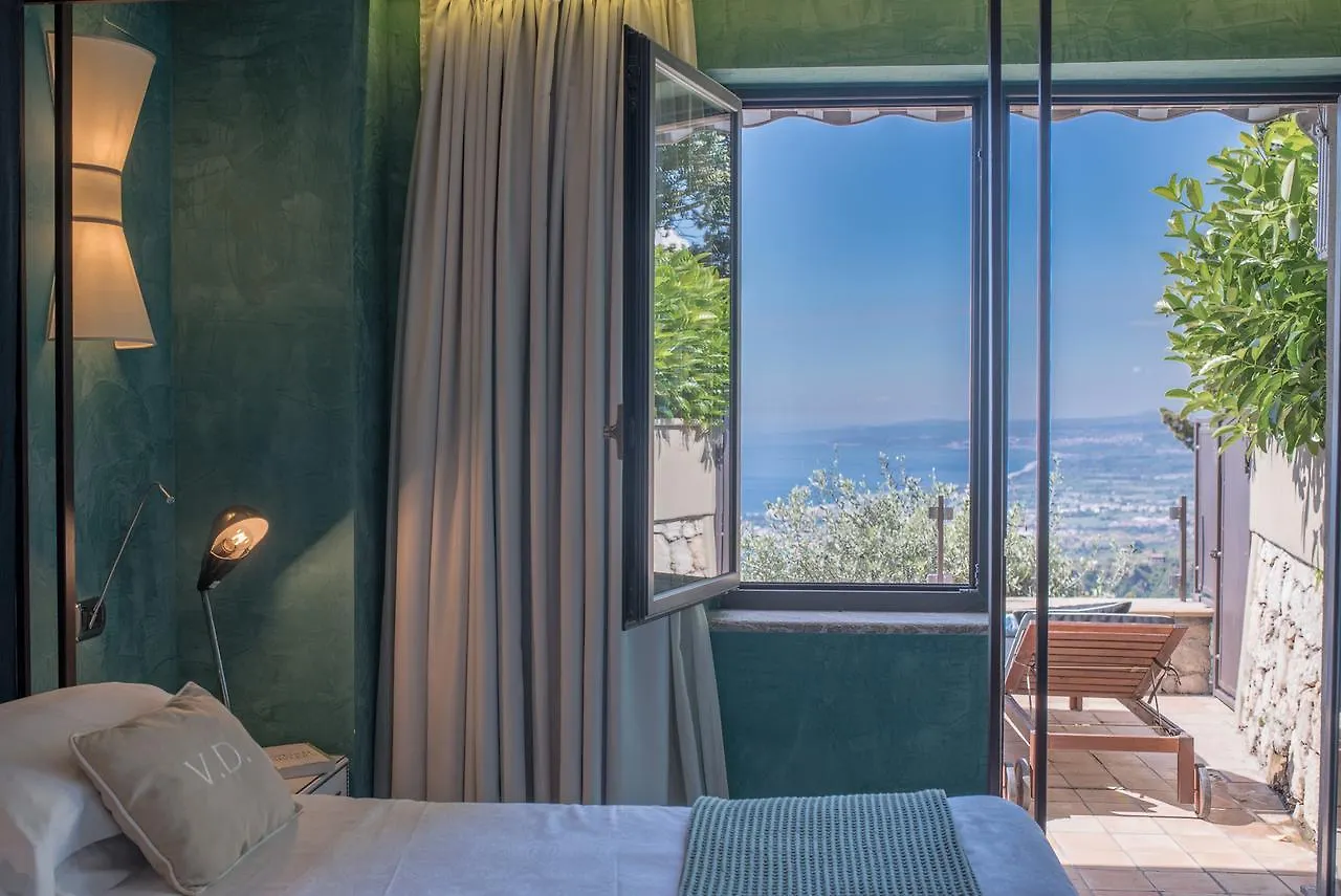 טאורמינה Hotel Villa Ducale 4*,