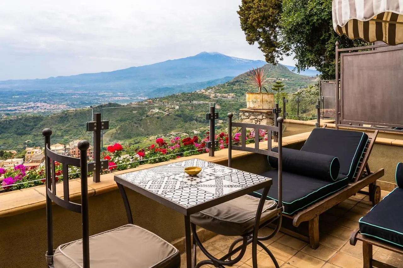 Hotel Villa Ducale Taormina 4*,
