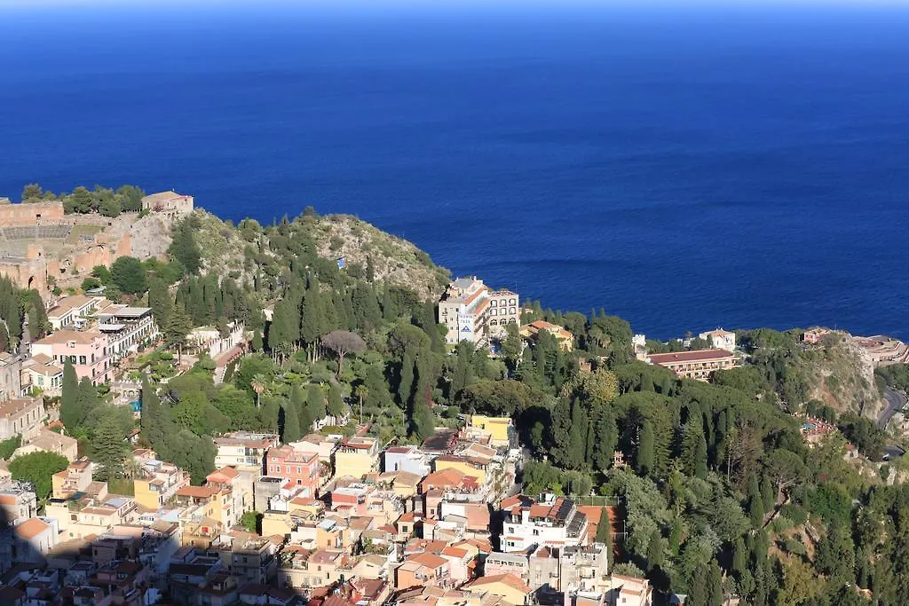 Hotel Villa Ducale Taormina 4*,